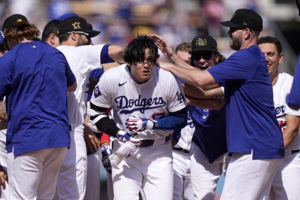 大谷在道奇队的第一个保送安打结束了多事之周